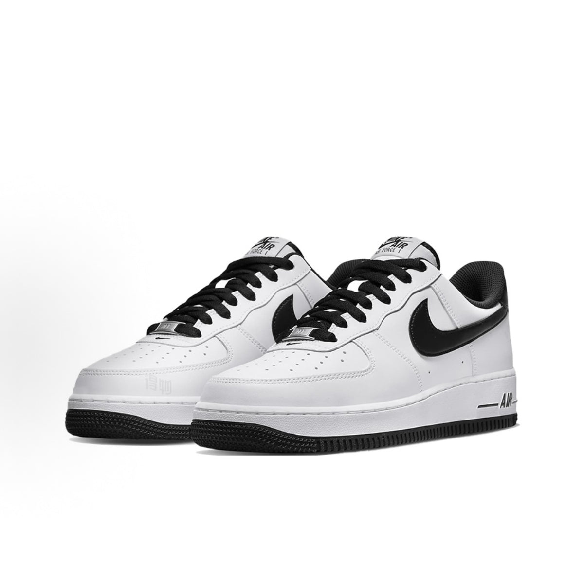 Nike Air Force 1 Low-top skate shoes, white and black