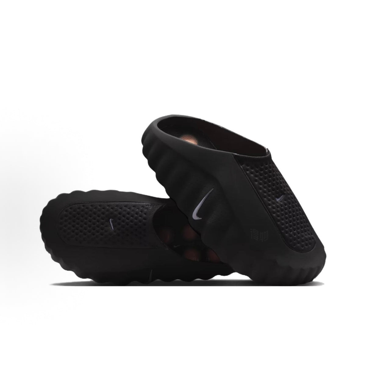 Nike Mind 001 Tech-Style Closed-Toe Slides (Women's) - Black