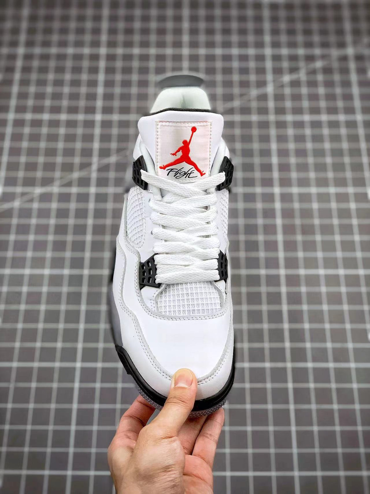 AJ4 Retro White Cement
