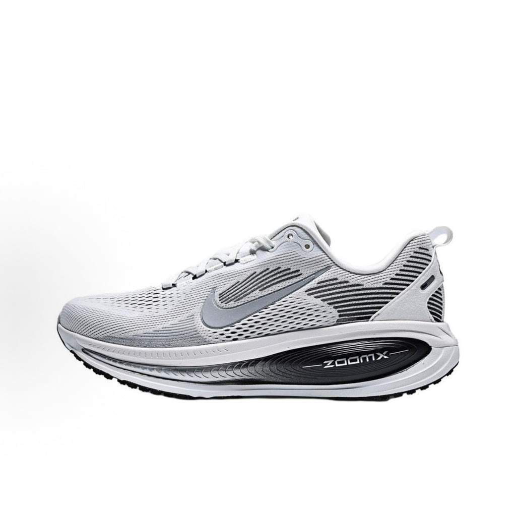 Nike Vomero 18 RR Men's Casual Running Shoes - White