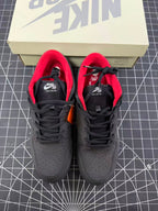 SB Dunk X Supreme Black (2025)