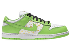SB Dunk X Supreme Stars Mean Green (2021)