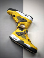 AJ4 Lightning