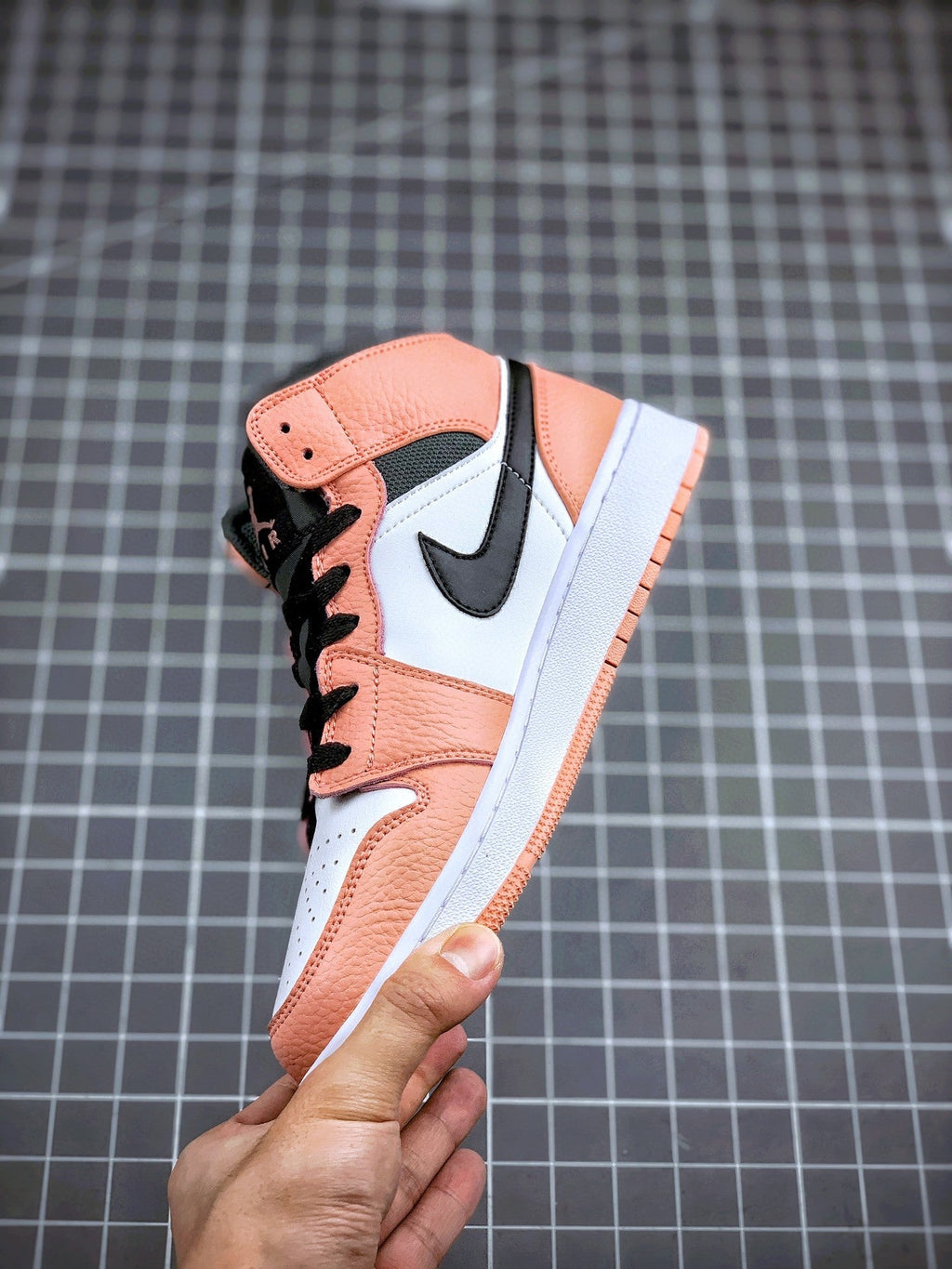 AJ1 Pink Quartz