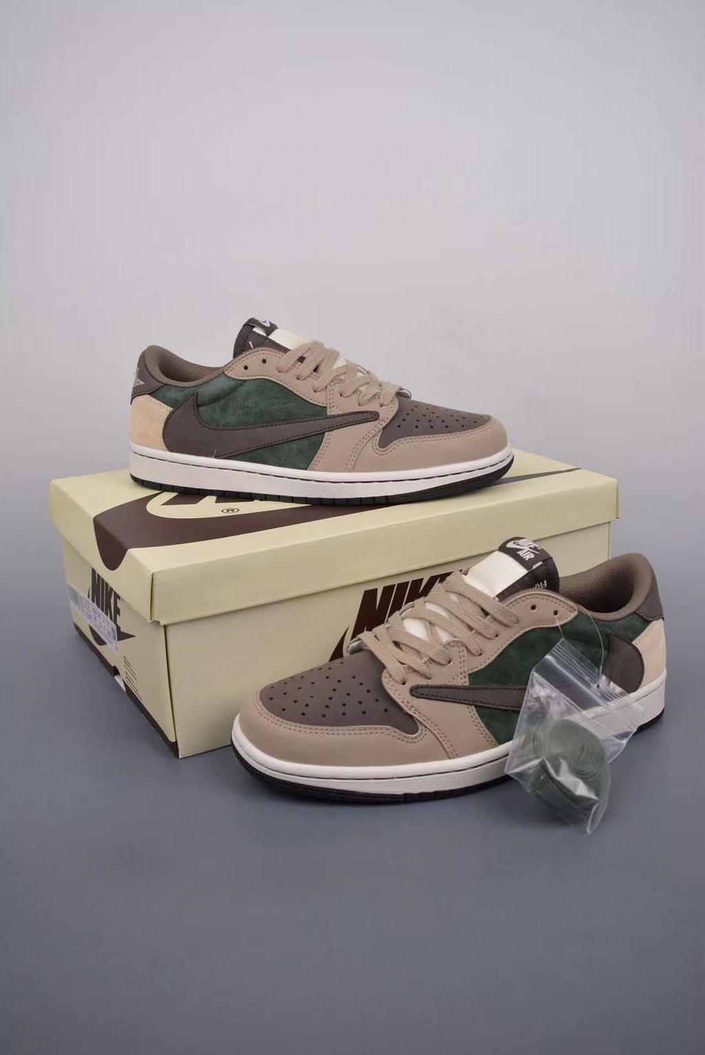 AJ1 Low Travis Scott x Khaki Forest Customs