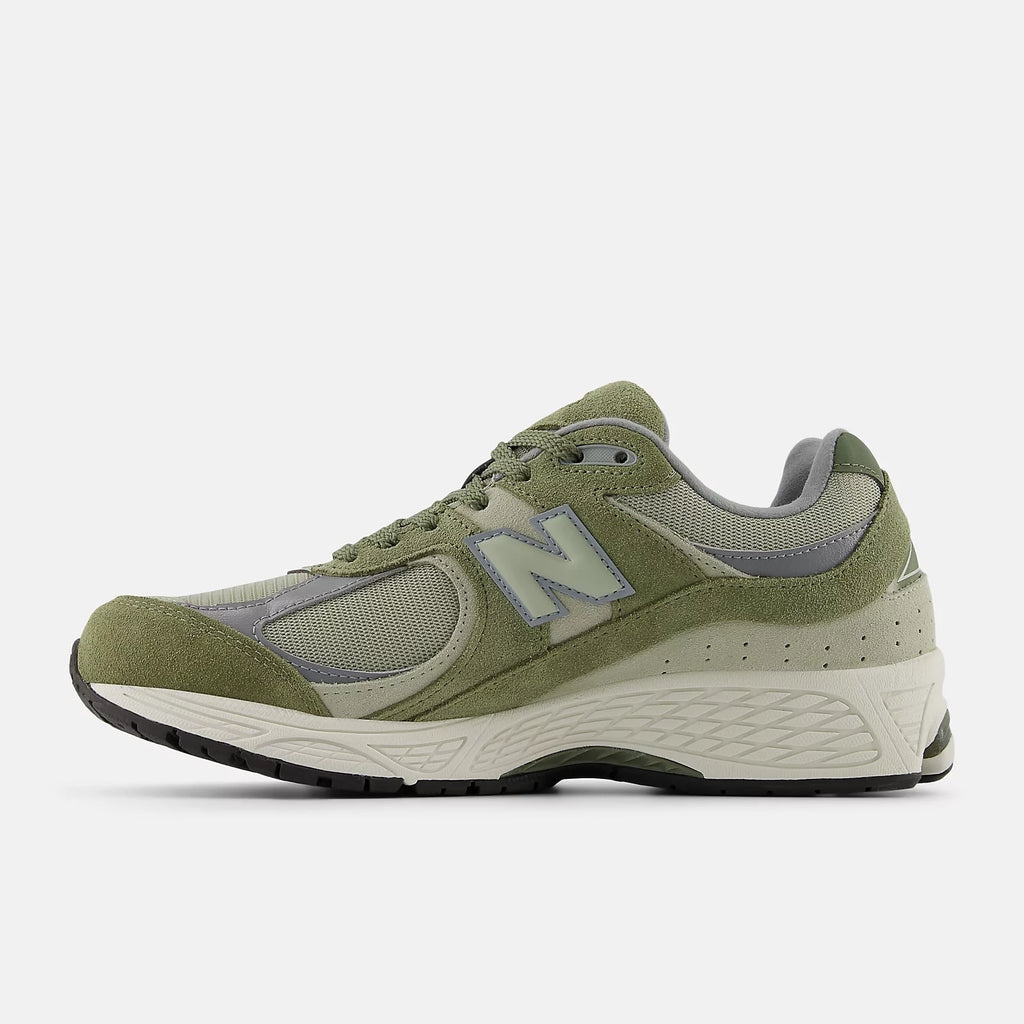 New Balance 2002R U2002RCA – New Balance sneaker view 3