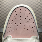 AJ1 Low Travis Scott Reverse Shy Pink
