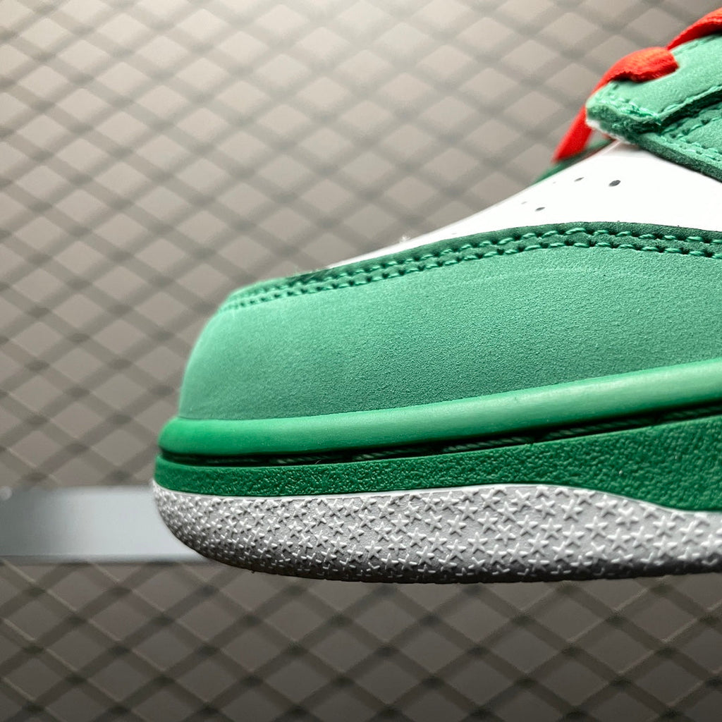 SB Dunk Low Heineken